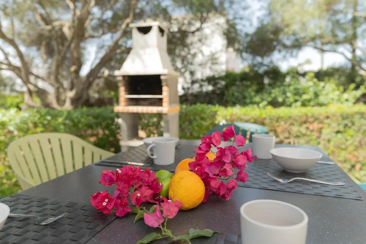 Villa Dora Cala D´Or 0*,  Spagna
